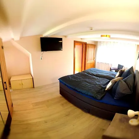 Feriehus Zum Hochstein Ettringen (Rhineland-Palatinate)