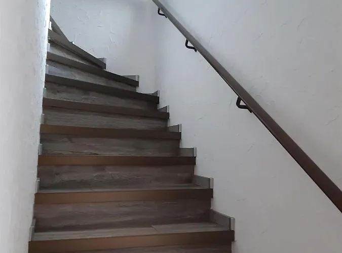 Zum Hochstein * Ettringen (Rhineland-Palatinate)